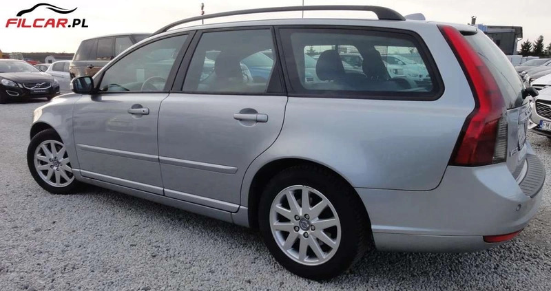 Volvo V50 cena 15000 przebieg: 200000, rok produkcji 2008 z Ujście małe 191